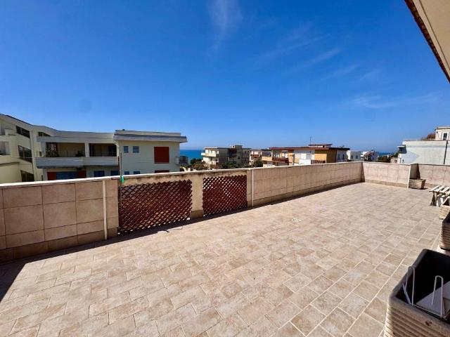 Attico in vendita a Lido di Lavinio, Anzio