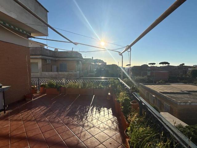 Attico in vendita a Lido di Enea, Roma Capitale
