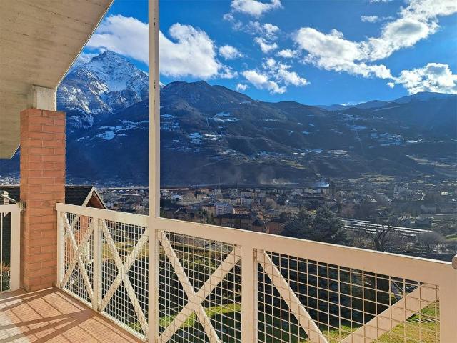 Attico in vendita a Porossan-Le Movisod, Aosta