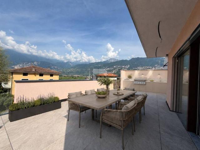 Attico in vendita a Comunità Alto Garda e Ledro, Arco
