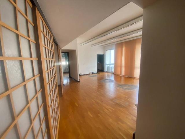 Attico in vendita a Palazzo Del Pero, Toscana