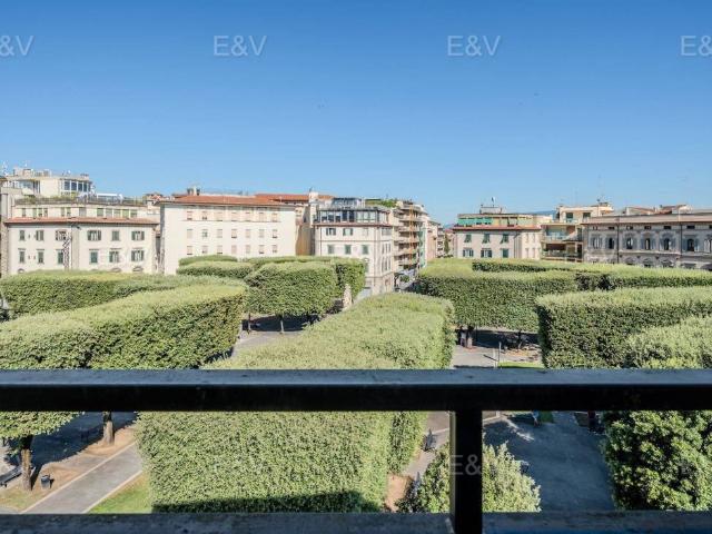 Attico in vendita a Palazzo Del Pero, Toscana