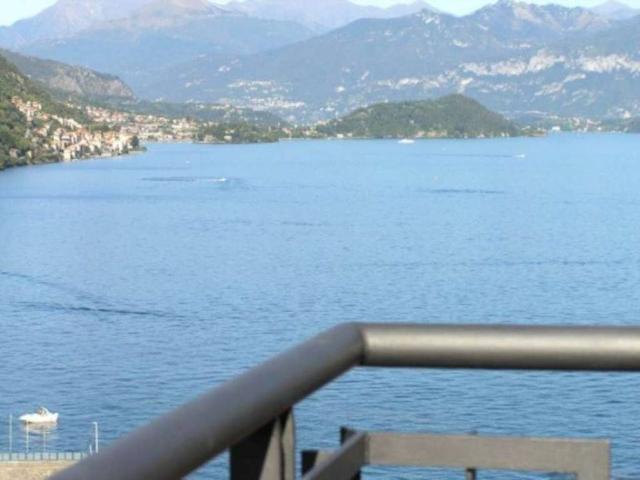 Appartamento in vendita a Argegno, Lombardia