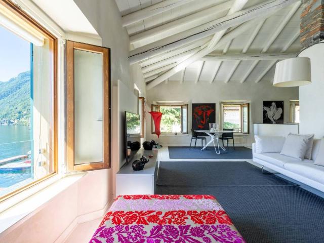 Attico in vendita a Argegno, Como