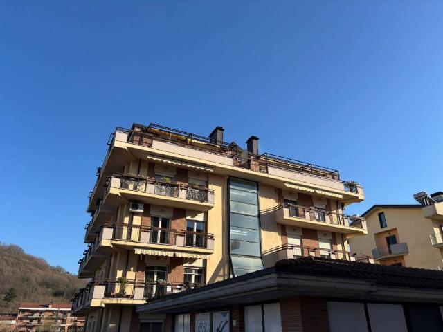 Attico in vendita a Atripalda, Campania