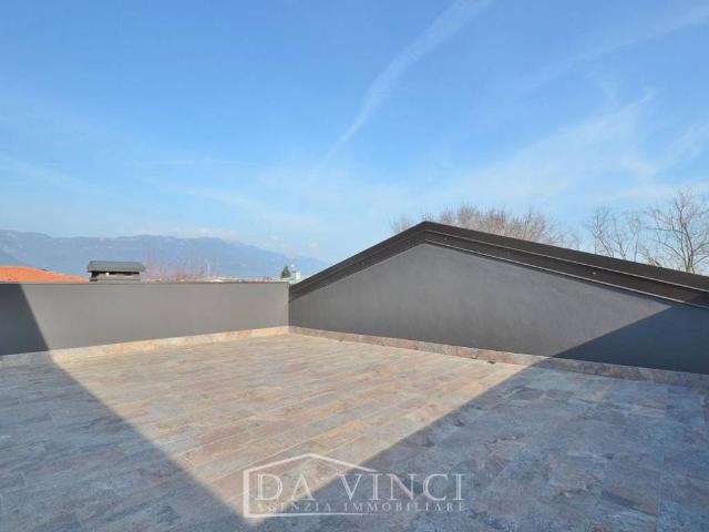 Attico in vendita a Pilastroni, Bassano Del Grappa