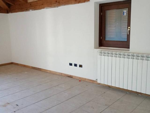 Attico in vendita a Berbenno Di Valtellina, Lombardia