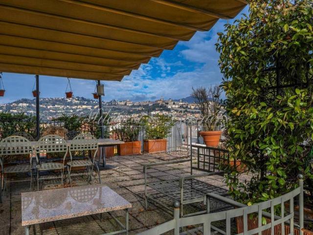 Attico in vendita a Loreto, Bergamo