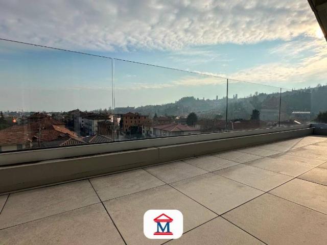 Attico in vendita a Bergamo, Lombardia