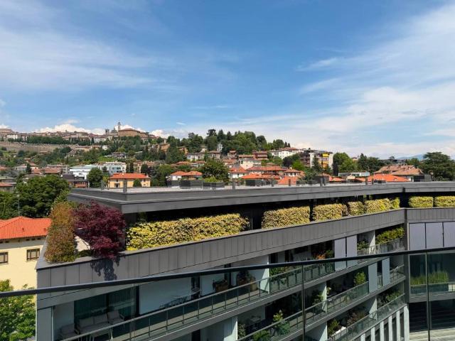 Attico in vendita a Città Alta, Bergamo