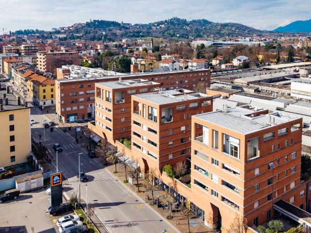 Attico in vendita a Bergamo, Lombardia