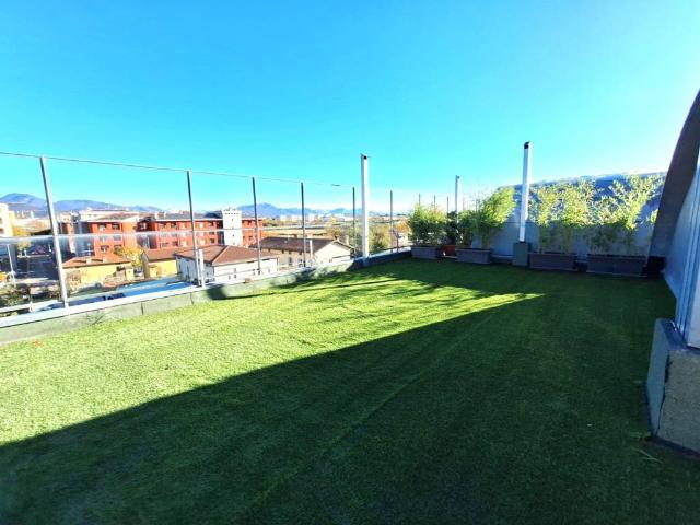 Attico in vendita a Villaggio degli Sposi, Bergamo