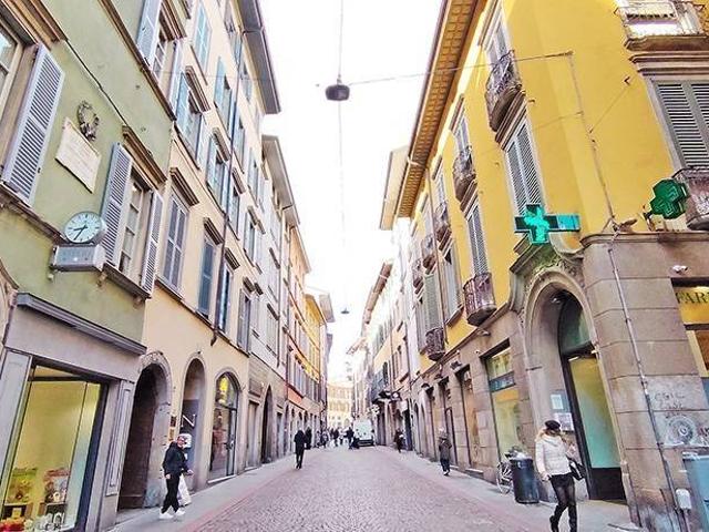 Attico in vendita a Città Alta, Bergamo