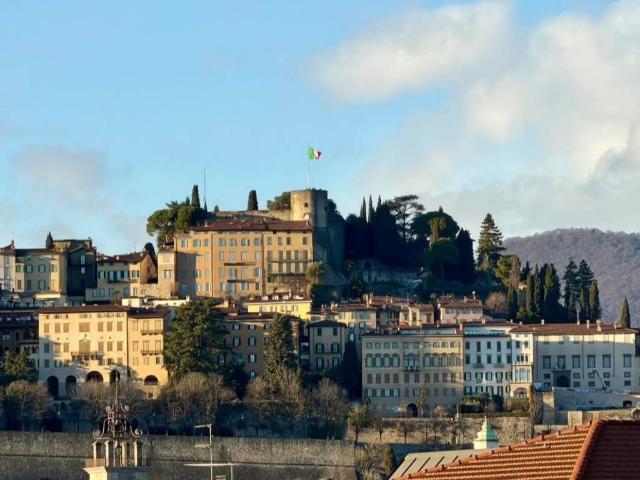 Attico in vendita a Città Alta, Bergamo