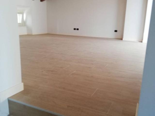 Attico in vendita a Borgo Palazzo, Bergamo