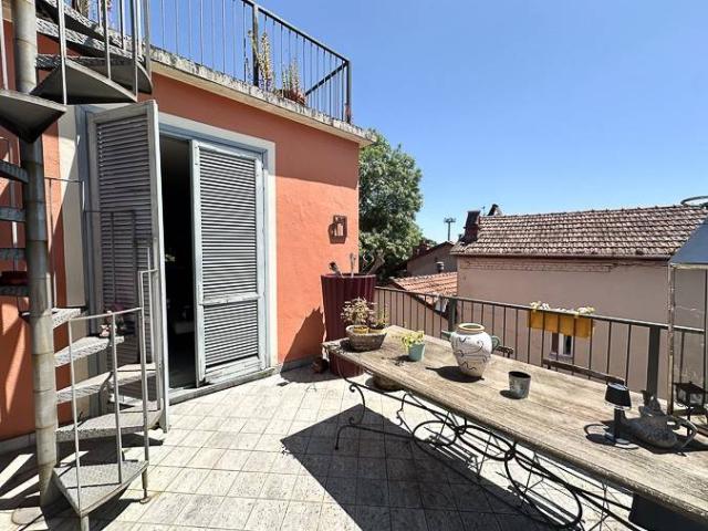 Attico in vendita a Piemonte, Biella