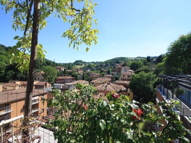 Attico in vendita a Santo Stefano, Bologna