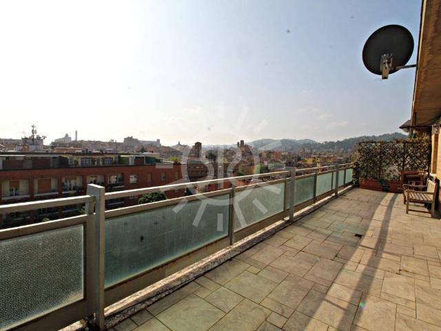 Attico in vendita a Porto-Saragozza, Bologna