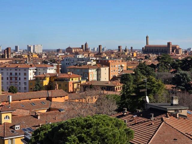 Attico in vendita a Porto-Saragozza, Bologna