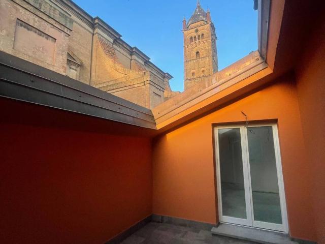 Attico in vendita a Santo Stefano, Bologna
