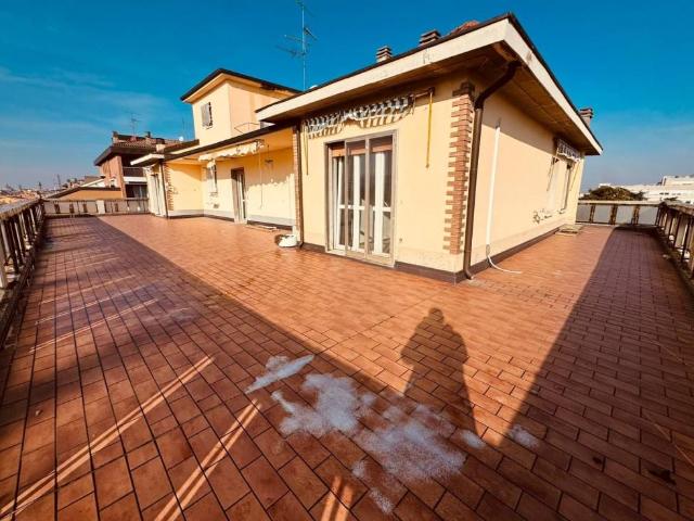 Attico in vendita a Santo Stefano, Bologna