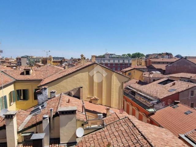 Attico in vendita a Porto-Saragozza, Bologna