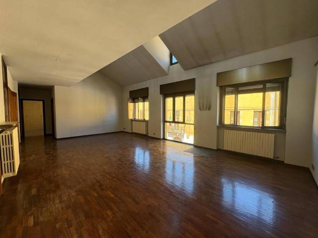 Attico in vendita a Borgo d'Ale, Vercelli