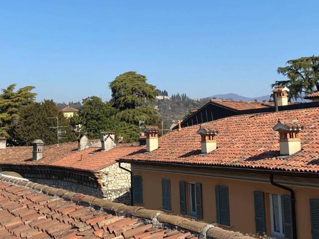 Attico in vendita a Brescia