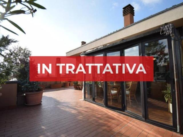 Attico in vendita a Brugherio, Lombardia