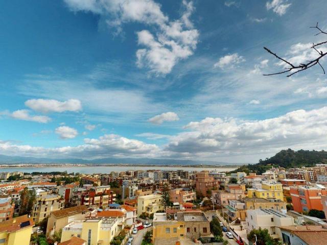 Attico in vendita a Sant'Alenixedda, Cagliari