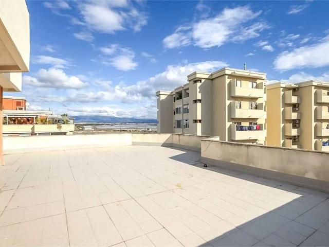 Attico in vendita a Quartiere del Sole, Cagliari
