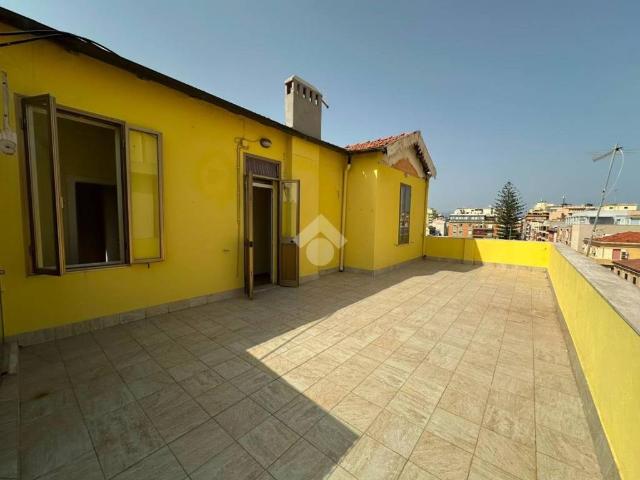 Attico in vendita a San Benedetto, Cagliari