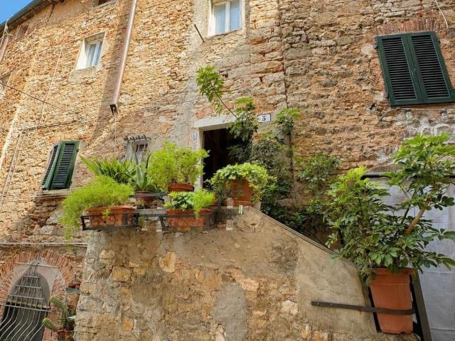 Attico in vendita a Campiglia Marittima, Toscana