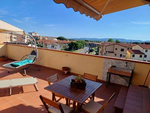 Attico in vendita a Venturina Terme, Campiglia Marittima