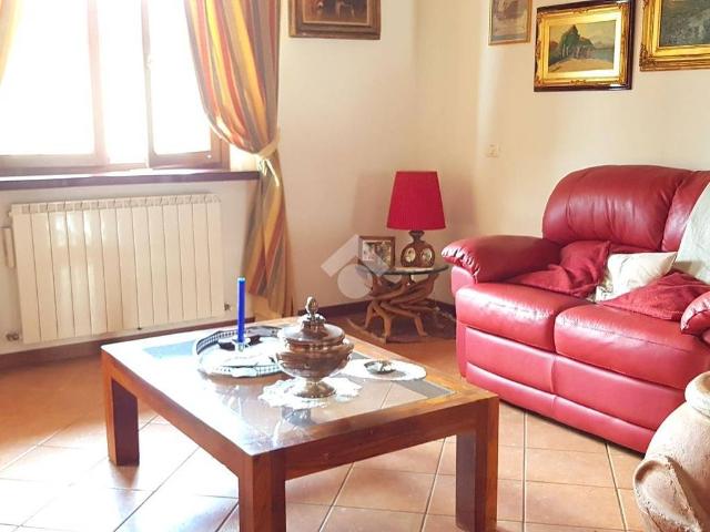 Attico in vendita a Cannara, Umbria