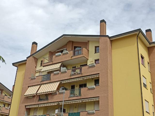 Attico in vendita a Caponago, Lombardia