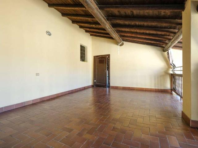 Attico in vendita a Caprino Bergamasco, Lombardia