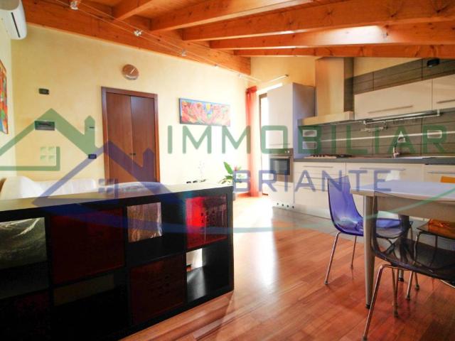 Attico in vendita a Cardano Al Campo, Lombardia