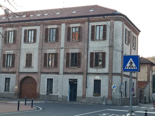Attico in vendita a Cassina Pertusella, Caronno Pertusella