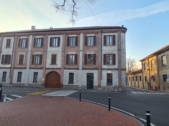 Attico in vendita a Cassina Pertusella, Caronno Pertusella