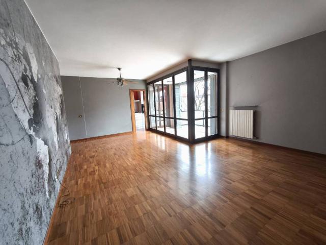 Attico in vendita a Carpaneto Piacentino, Reggio Emilia