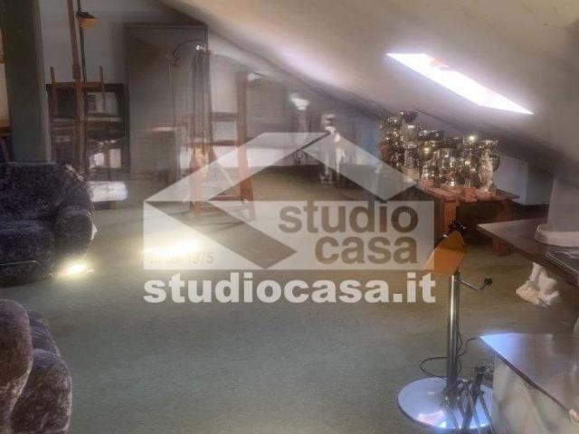 Attico in vendita a Casalbuttano, Casalbuttano ed Uniti