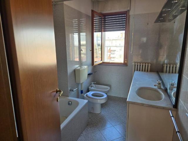 Appartamento in vendita a Tresinaro - Secchia, Re