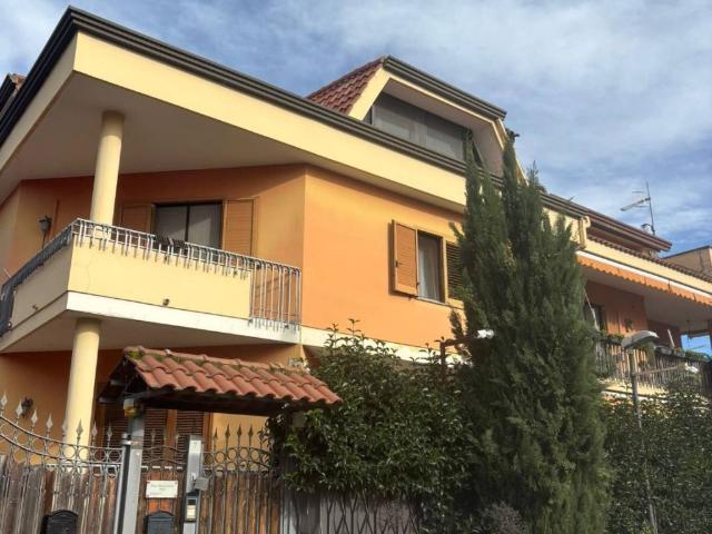 Attico in vendita a Casalnuovo Di Napoli, Campania