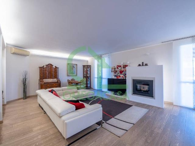 Attico in vendita a Casalpusterlengo, Lombardia
