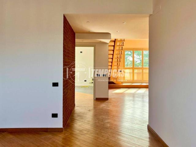 Attico in vendita a Galgiana, Casatenovo