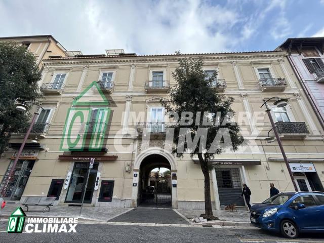 Attico in vendita a Centro Storico, Caserta