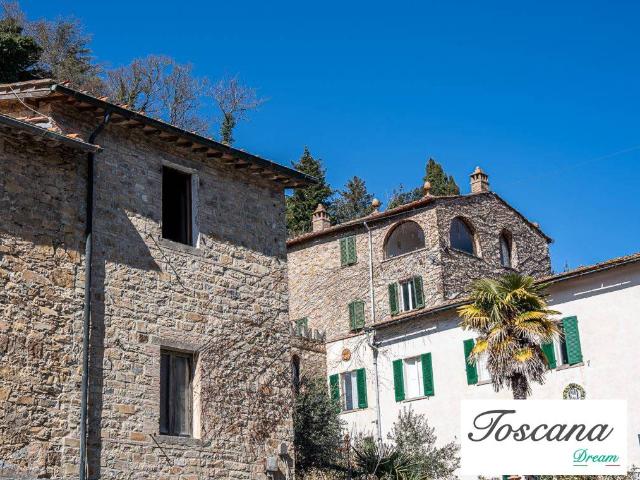 Attico in vendita a Castelnuovo Val Di Cecina, Toscana