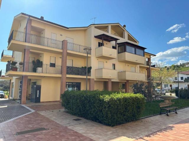 Attico in vendita a Castiglione Messer Raimondo, Abruzzo