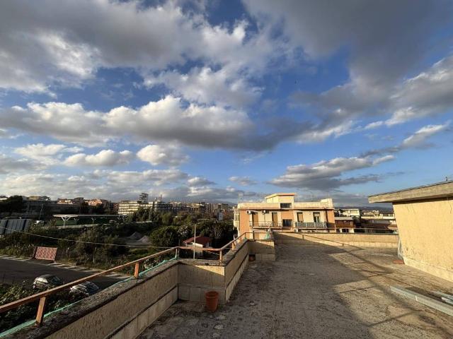 Attico in vendita a Monte Po-Nesima-San Leone-Rapisardi, Catania
